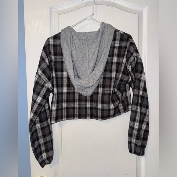 SHEIN Plaid Cropped Hoodie - Black and Gray - Picture 2 of 4
